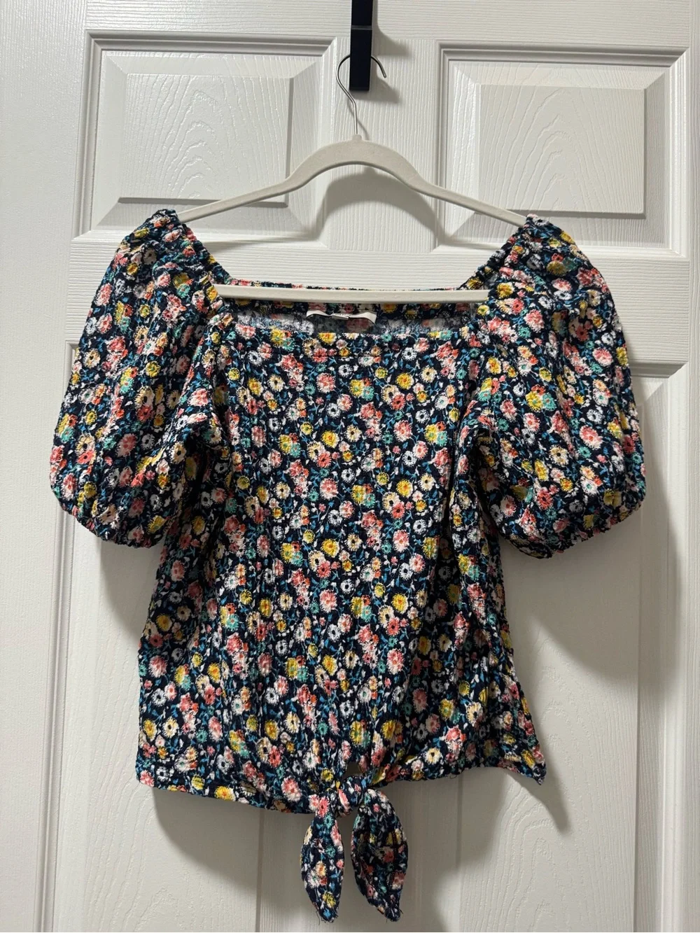 LOFT Navy Floral Puff-Sleeve Tie-Front Top